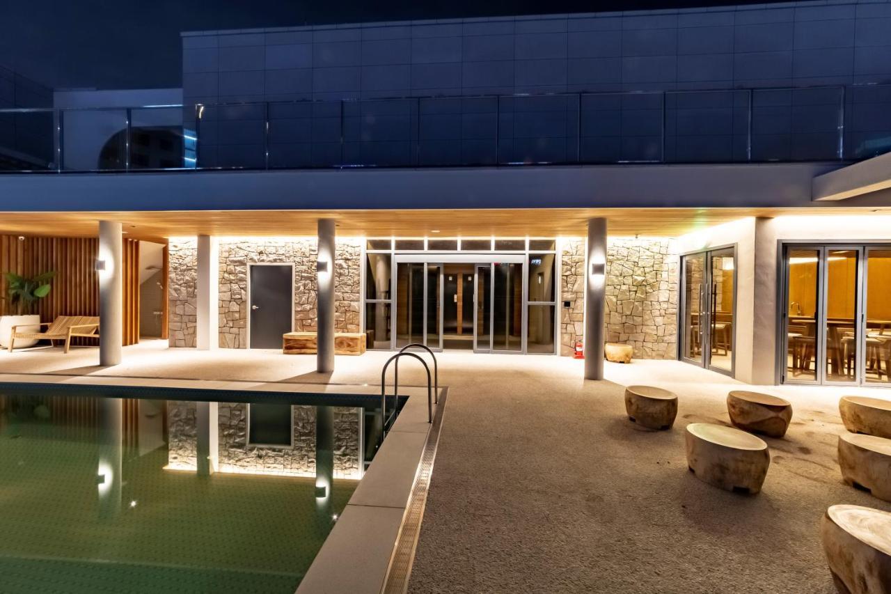 Hound Hotel Haeundae Signature Busan Bagian luar foto