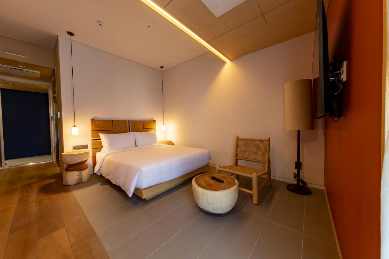 Hound Hotel Haeundae Signature Busan Bagian luar foto