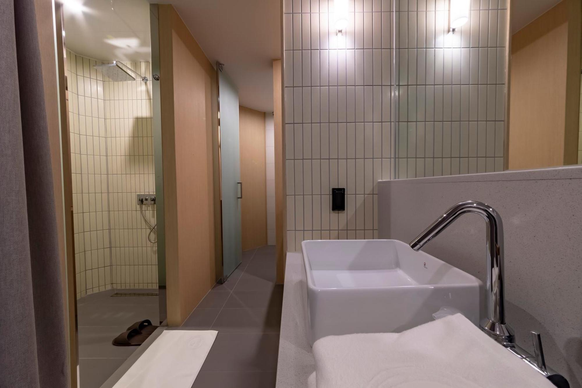 Hound Hotel Haeundae Signature Busan Bagian luar foto