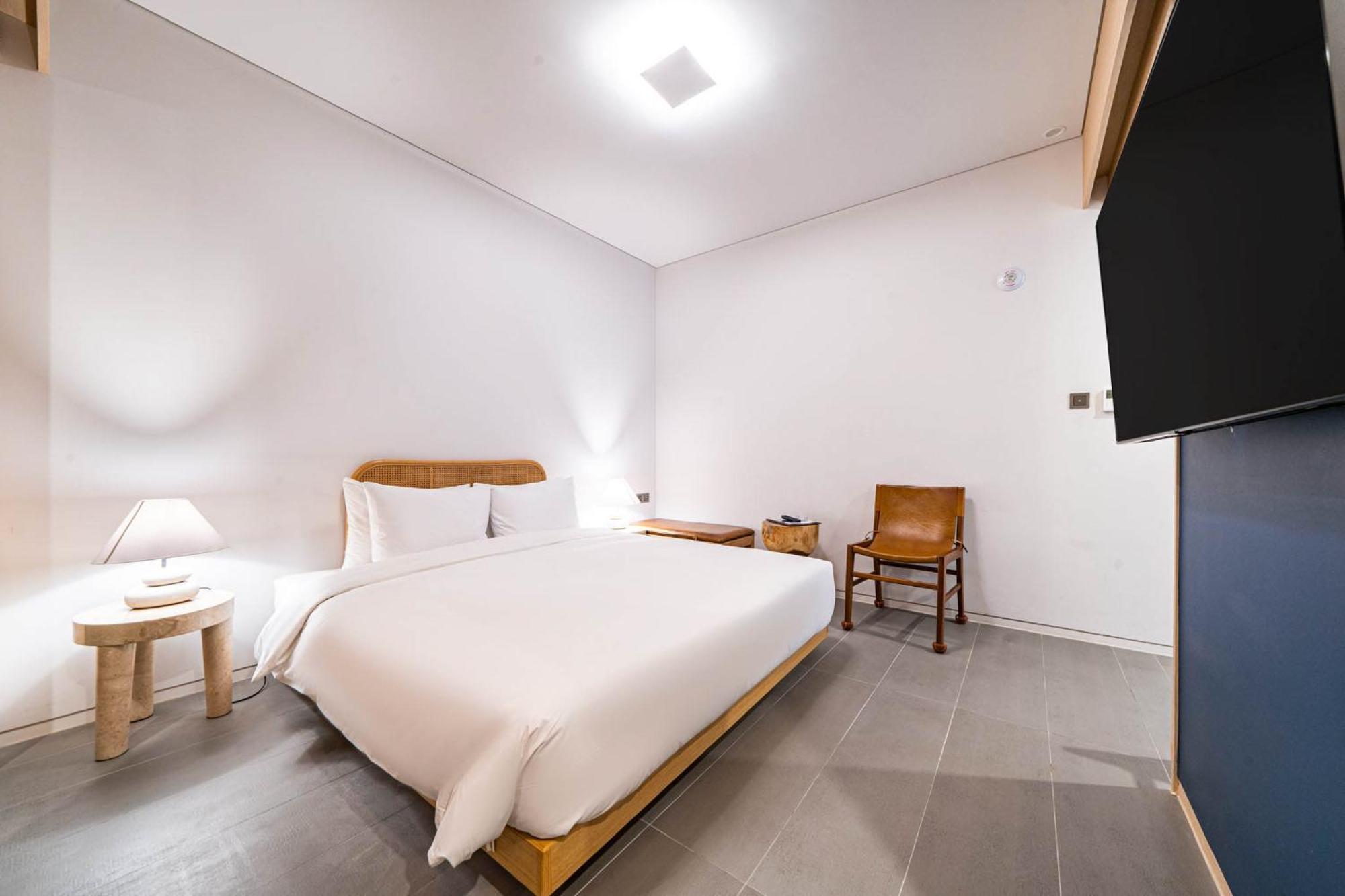 Hound Hotel Haeundae Signature Busan Bagian luar foto