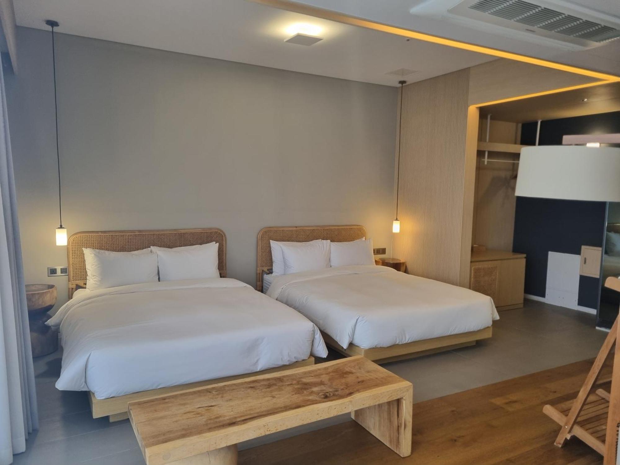 Hound Hotel Haeundae Signature Busan Bagian luar foto