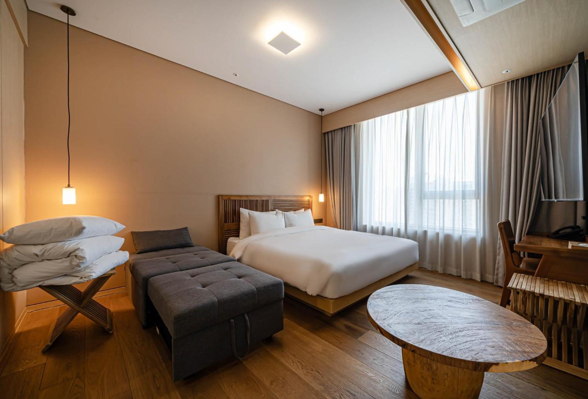 Hound Hotel Haeundae Signature Busan Bagian luar foto